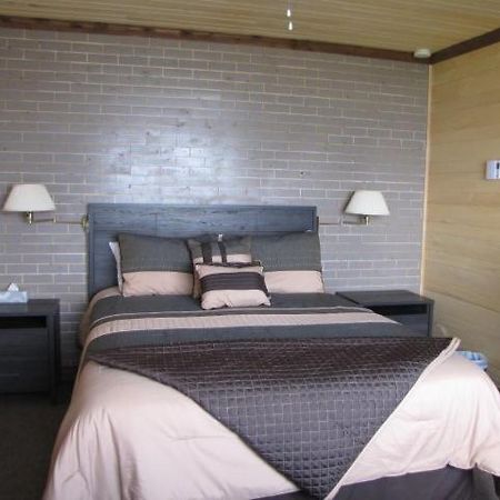 Cap-des-Rosiers Motel Du Haut Phare מראה חיצוני תמונה