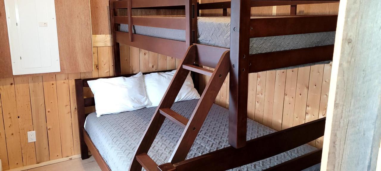 Cap-des-Rosiers Motel Du Haut Phare מראה חיצוני תמונה
