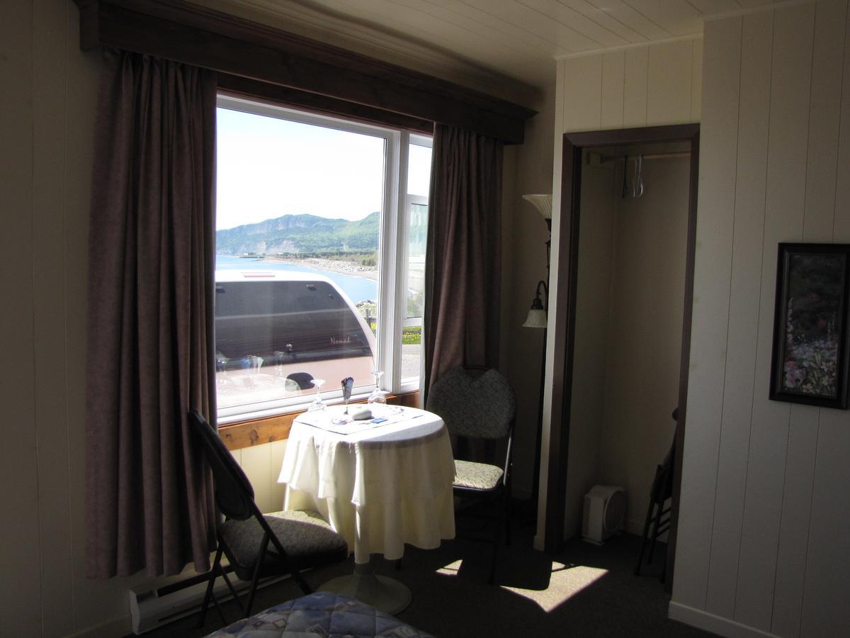 Cap-des-Rosiers Motel Du Haut Phare חדר תמונה