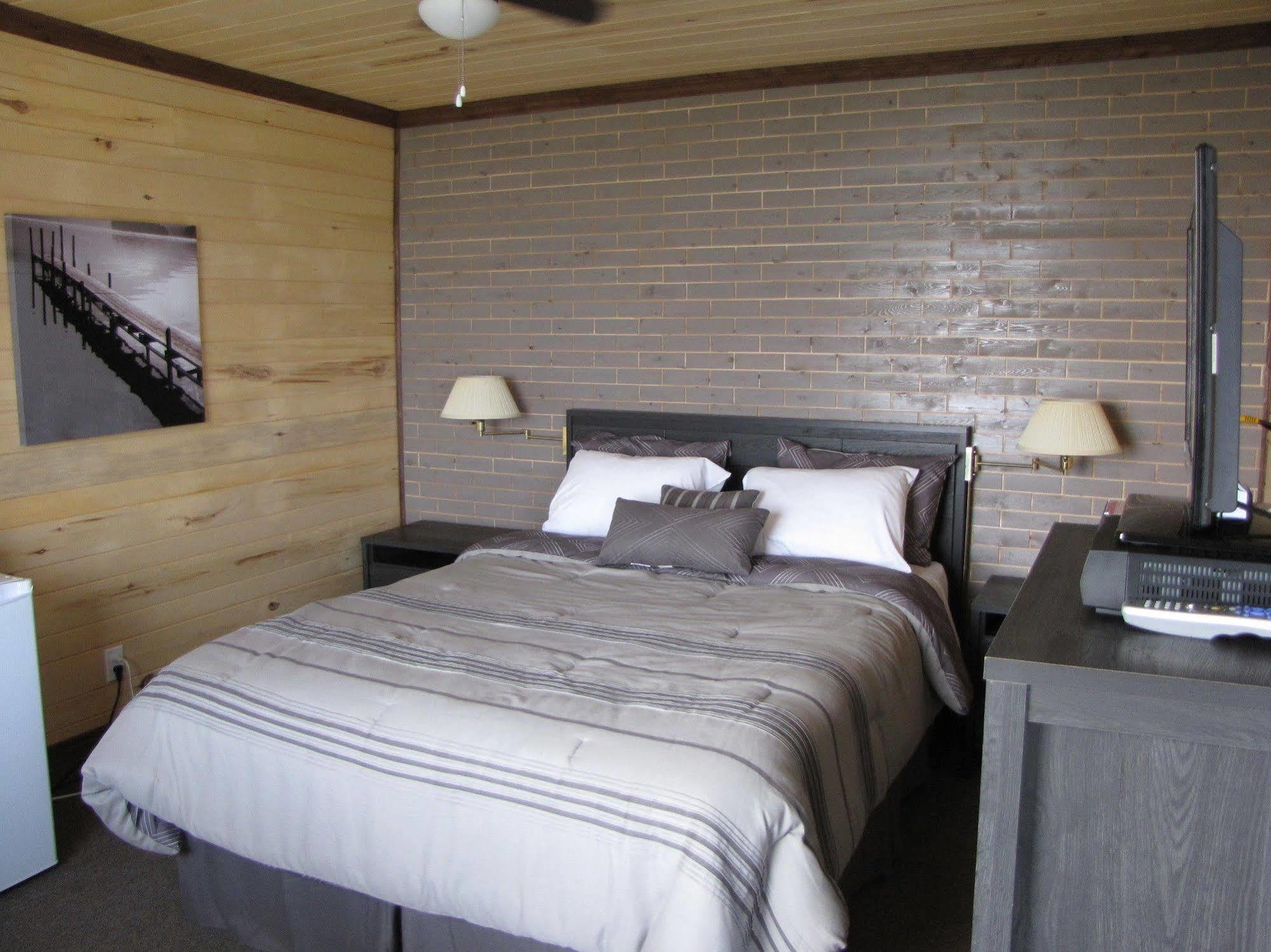 Cap-des-Rosiers Motel Du Haut Phare מראה חיצוני תמונה
